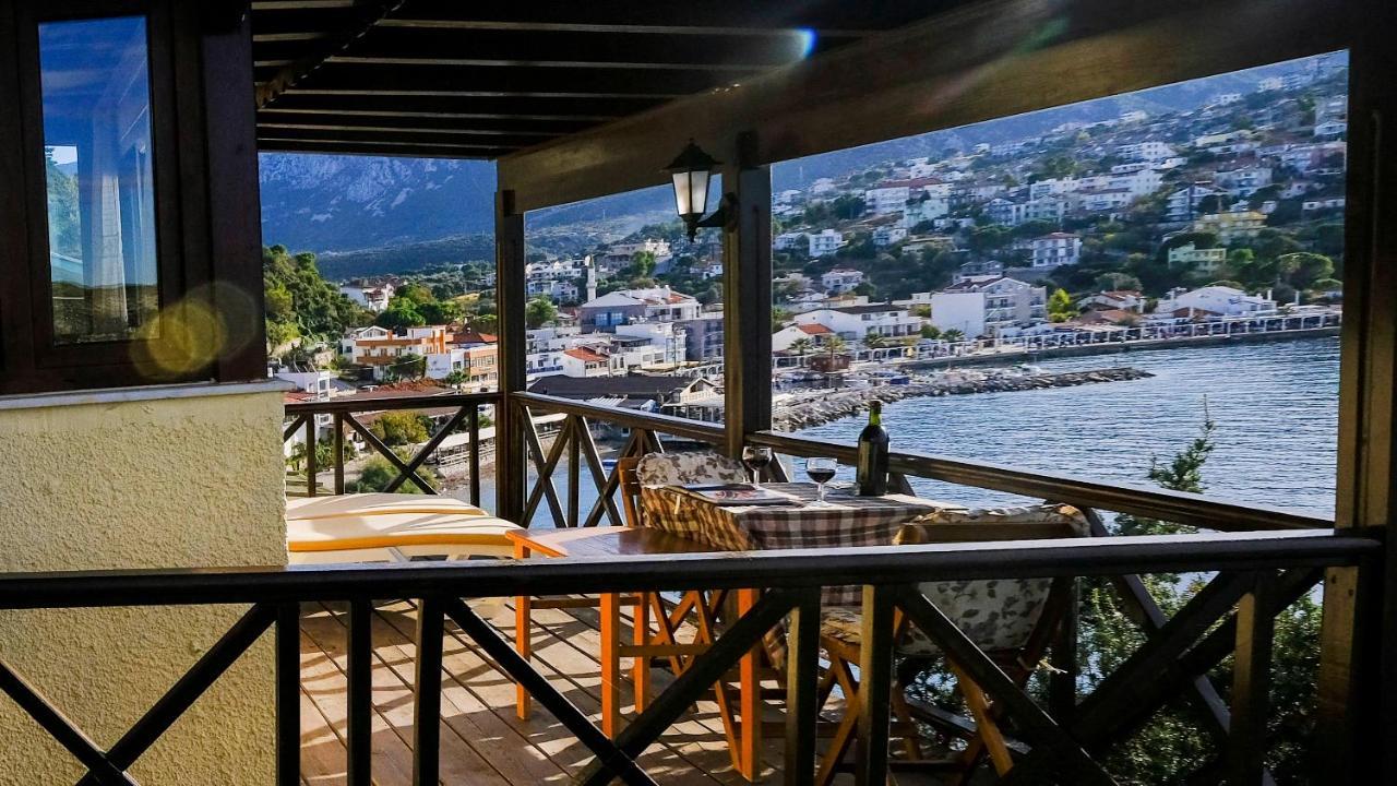 Teras butik apart Karaburun  Luaran gambar