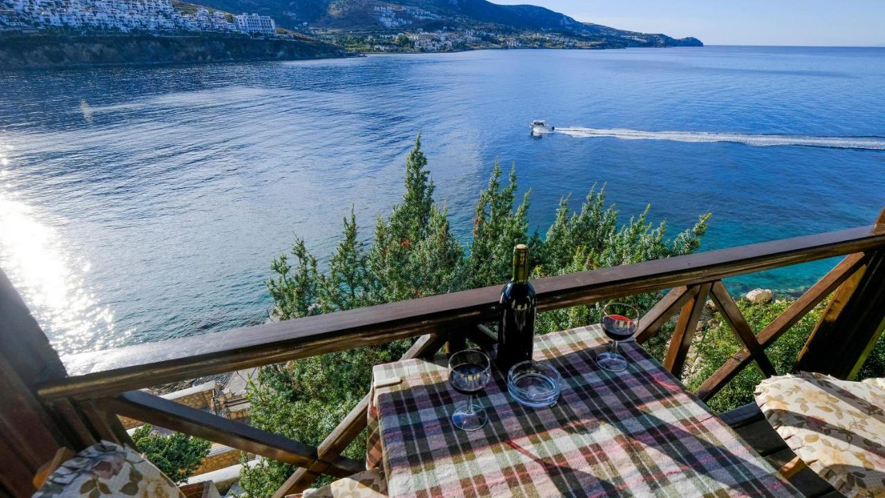 Teras butik apart Karaburun  Luaran gambar