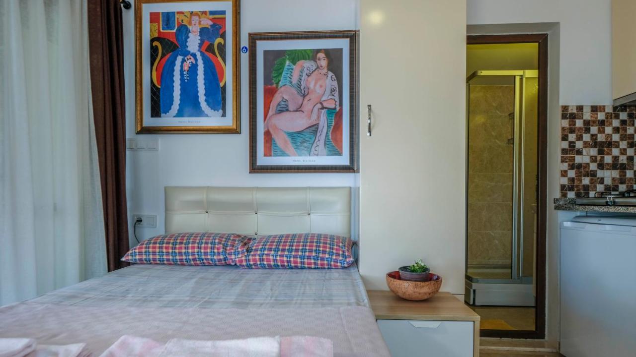 Teras butik apart Karaburun  Luaran gambar