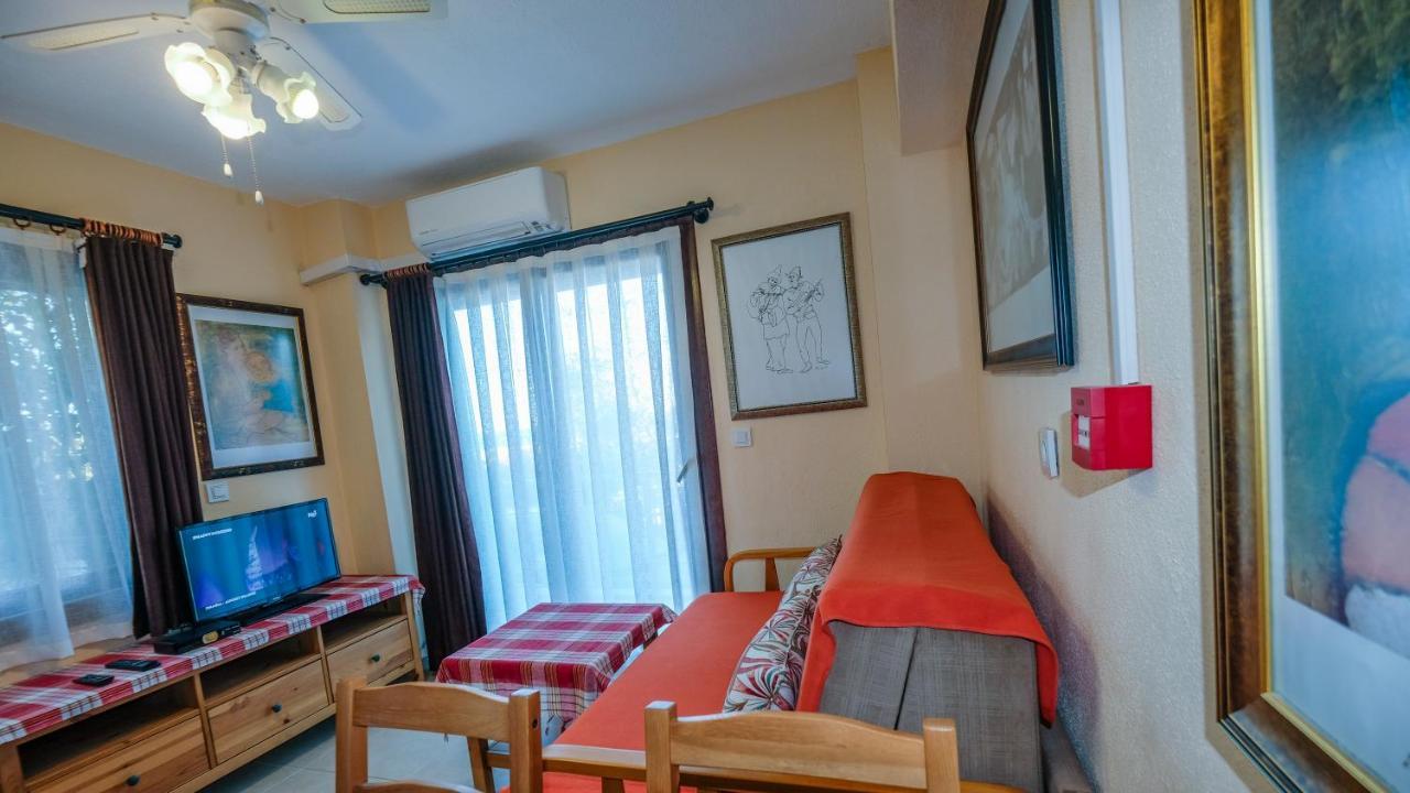Teras butik apart Karaburun  Luaran gambar