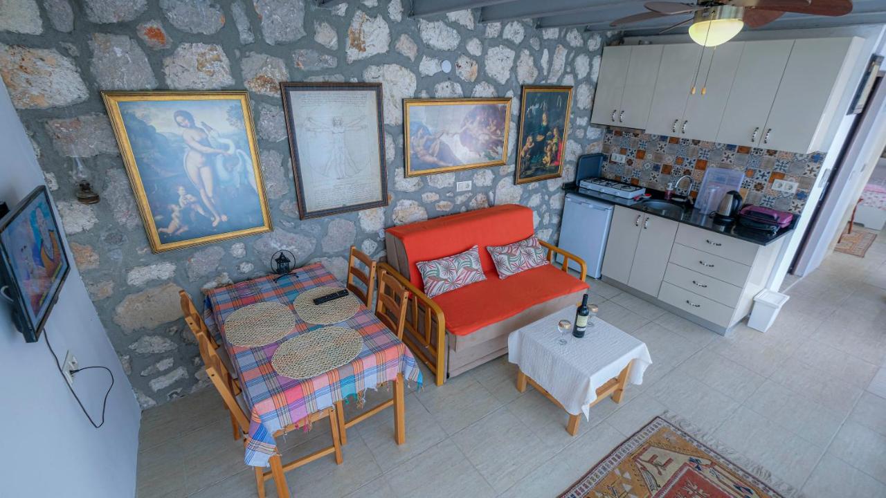Teras butik apart Karaburun  Luaran gambar