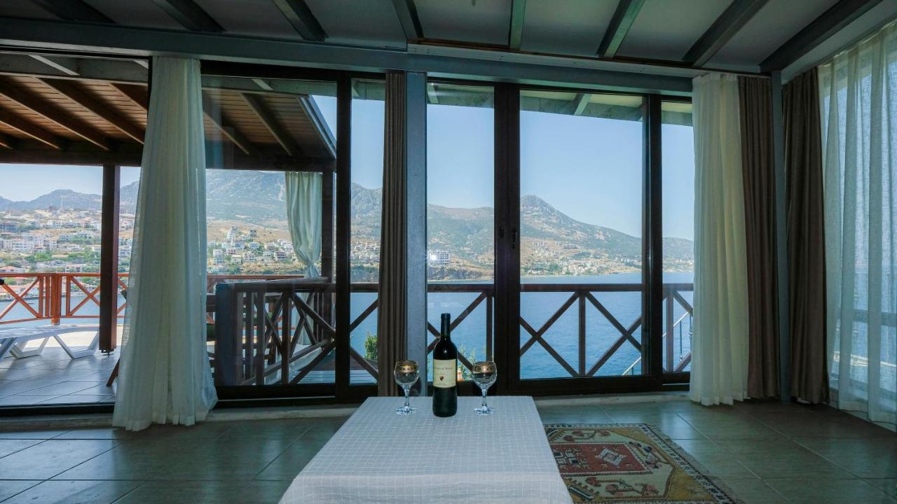 Teras butik apart Karaburun  Luaran gambar