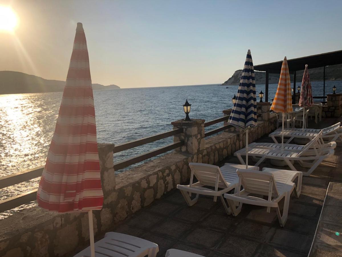 Teras butik apart Karaburun  Luaran gambar